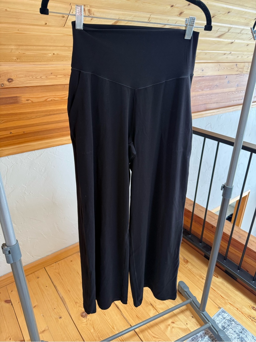 Aerie Black Wide-Leg Pull-On Yoga Pants